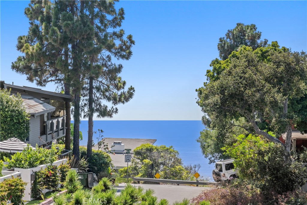 2568 Bonita Way, Laguna Beach CA 92651 - photo 27