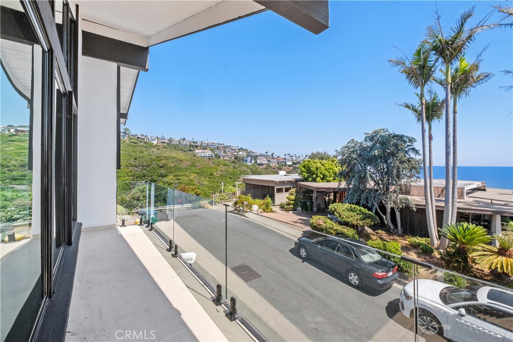 2568 Bonita Way, Laguna Beach CA 92651 - photo 28