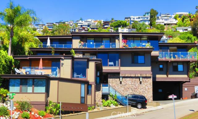 An exterior renovation costing apx. $200,000 has just been completed in 2014 - 2572 Solana Way, Laguna Beach CA 92651 - photo 1
