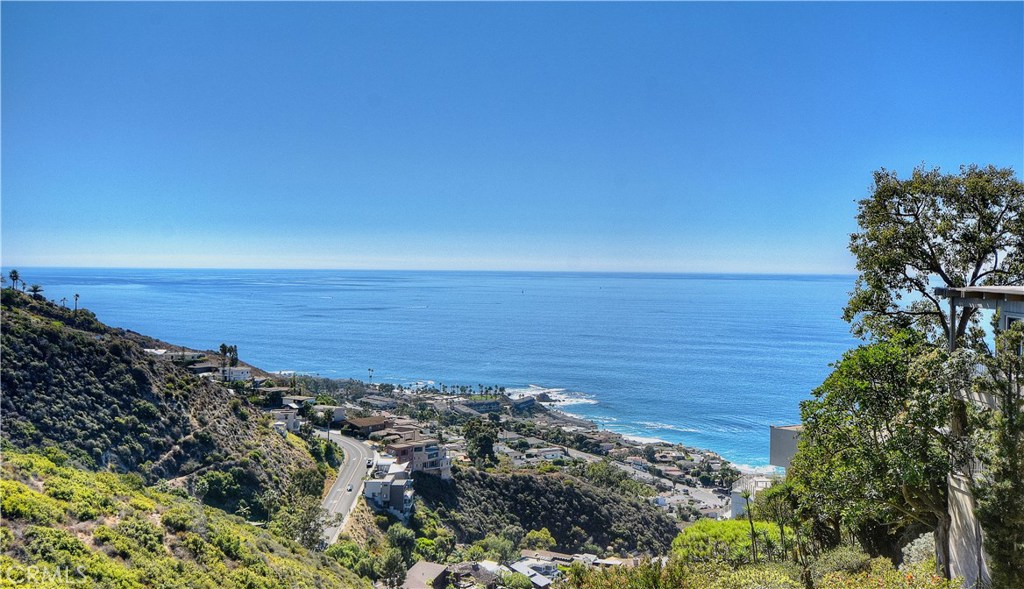 2582 Bonita Way, Laguna Beach CA 92651 - photo 1