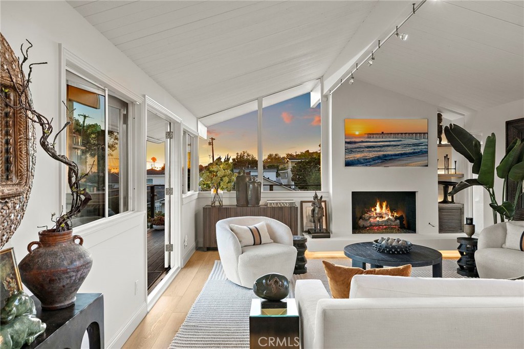 259 Beverly, Laguna Beach CA 92651 - photo 3