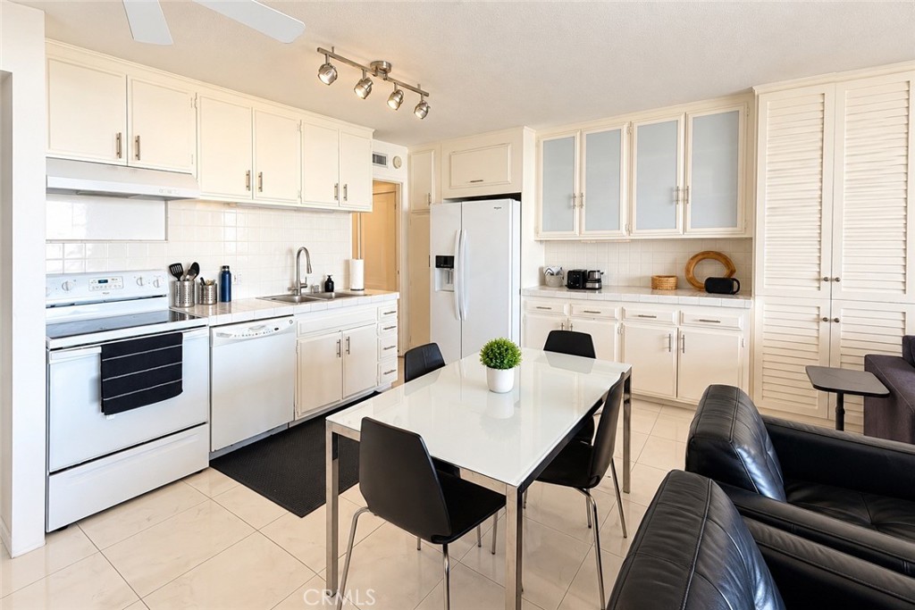 259 Lower Cliff 509, Laguna Beach CA 92651 - photo 8