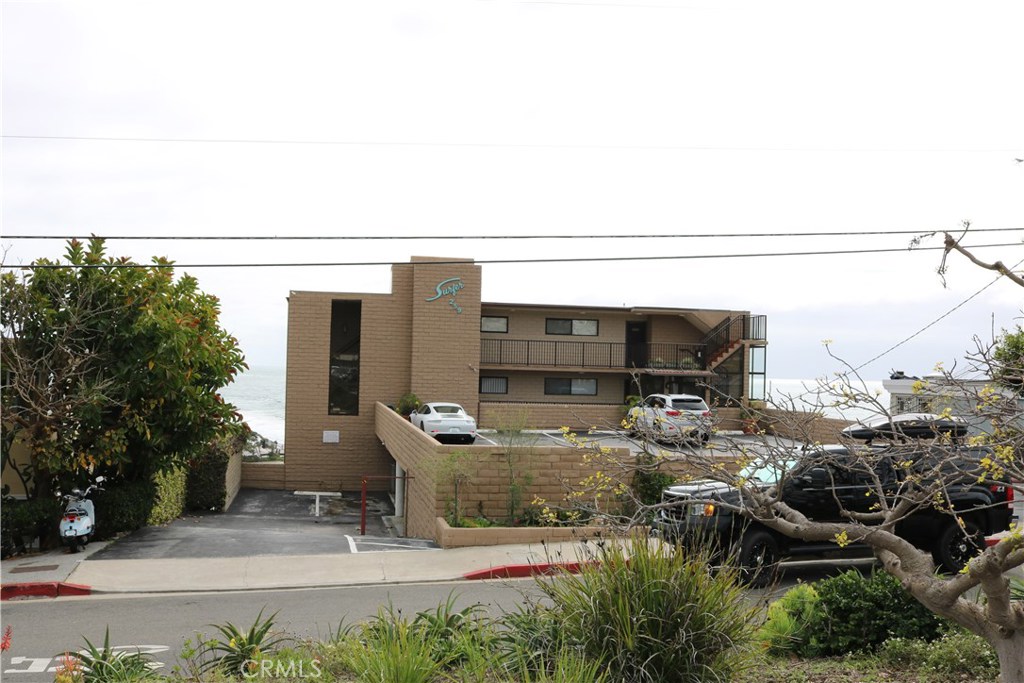 259 Lower Cliff Drive 408, Laguna Beach CA 92651 - photo 1