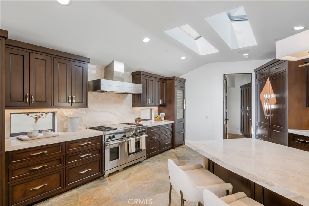 26 S La Senda, Laguna Beach CA 92651 - photo 7