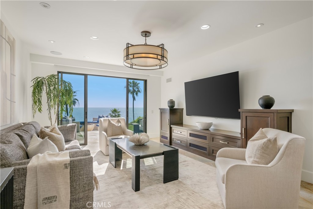 26 S La Senda, Laguna Beach CA 92651 - photo 8
