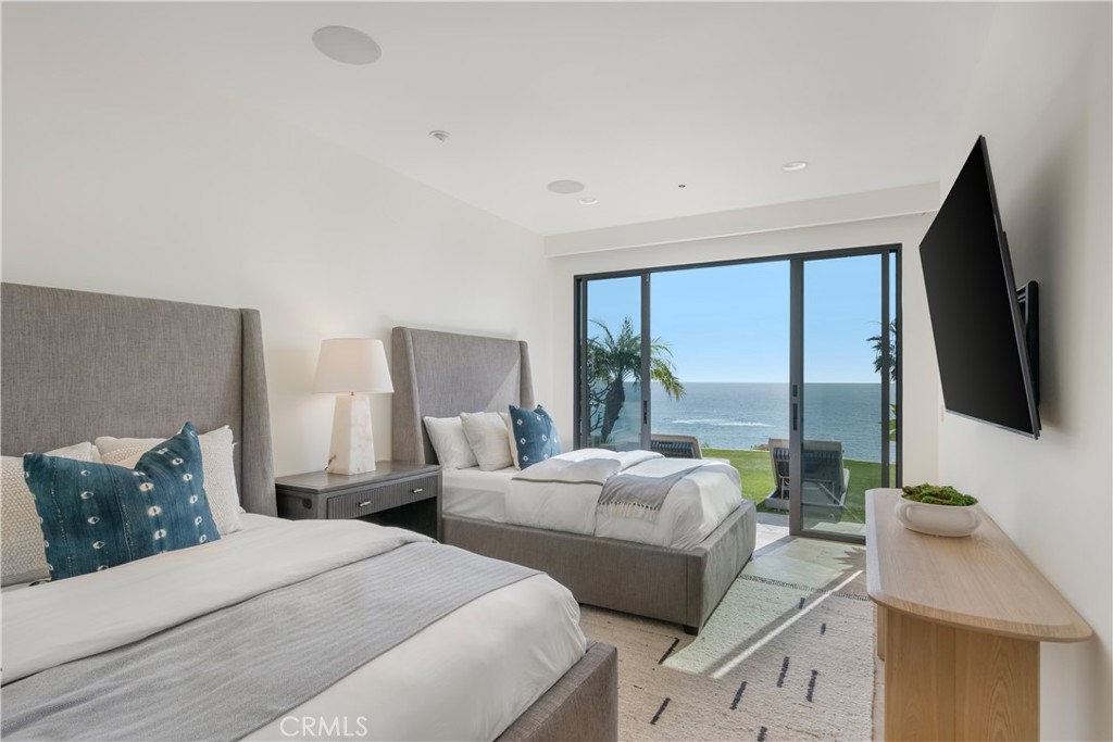 26 S La Senda, Laguna Beach CA 92651 - photo 10