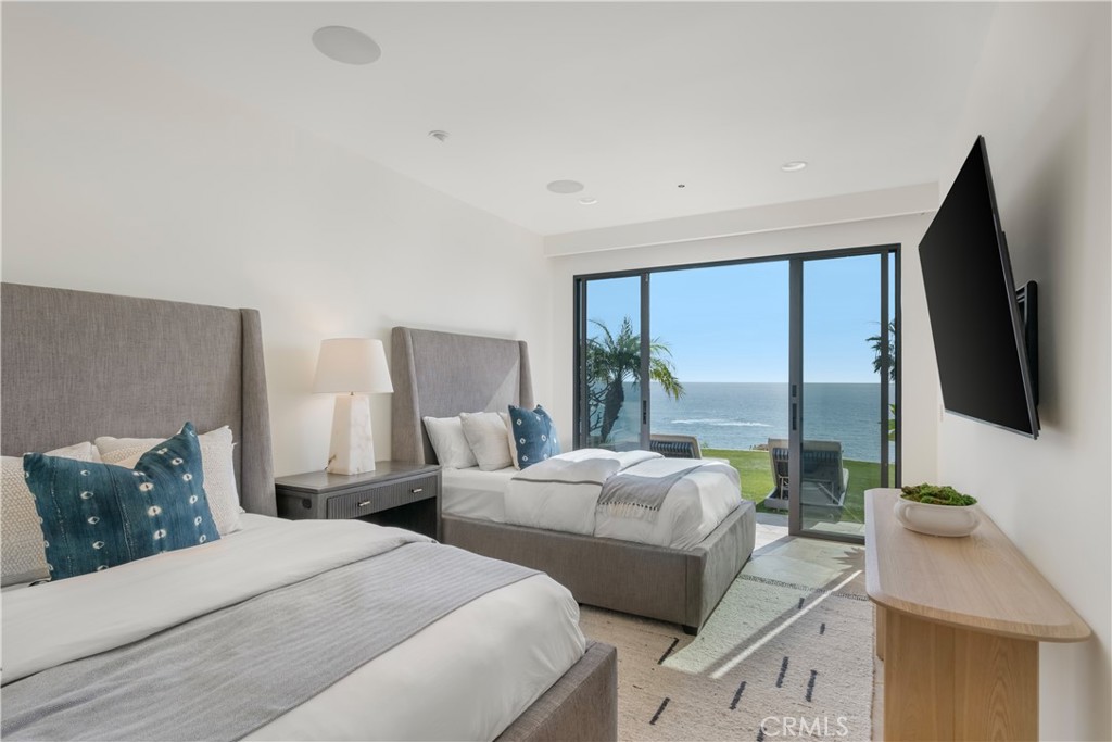 26 S La Senda, Laguna Beach CA 92651 - photo 12