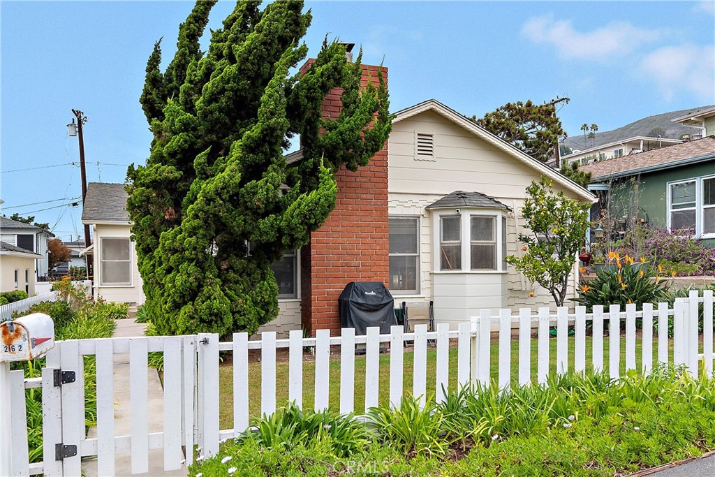 260 Beverly Street, Laguna Beach CA 92651 - photo 1