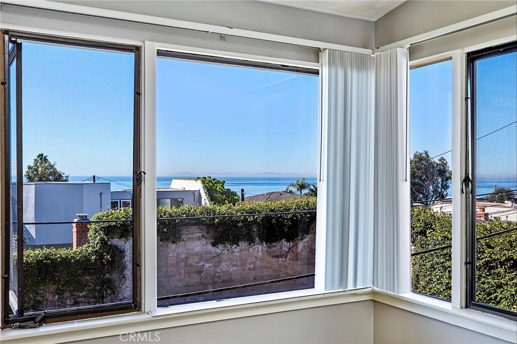 260 Diamond Street, Laguna Beach CA 92651 - photo 1