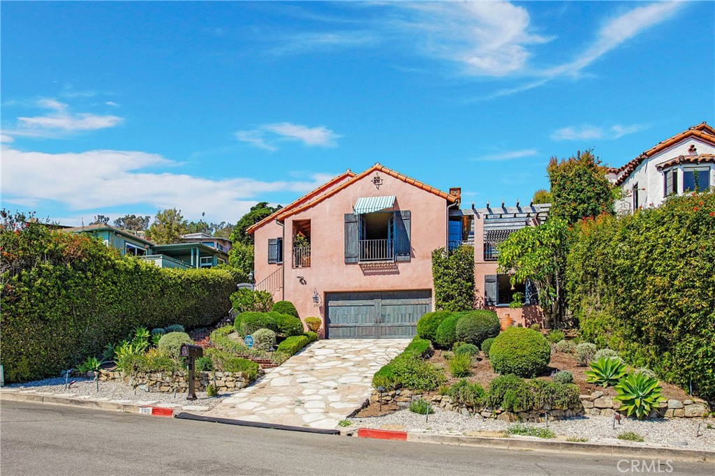 260 High Drive, Laguna Beach CA 92651 - photo 1