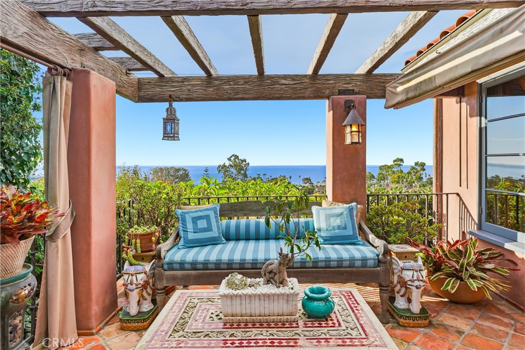Beautiful Outdoor Haven facing the Ocean - 260 High, Laguna Beach CA 92651 - photo 1