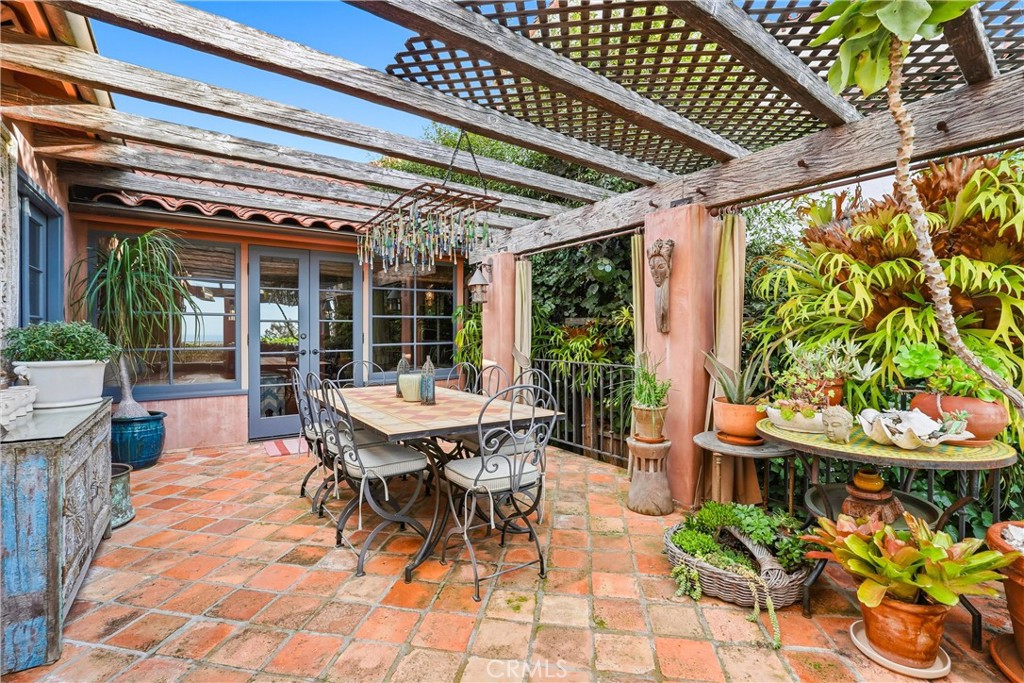 260 High, Laguna Beach CA 92651 - photo 25
