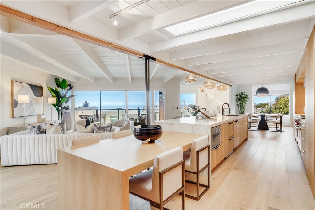 2604 Victoria, Laguna Beach CA 92651 - photo 1