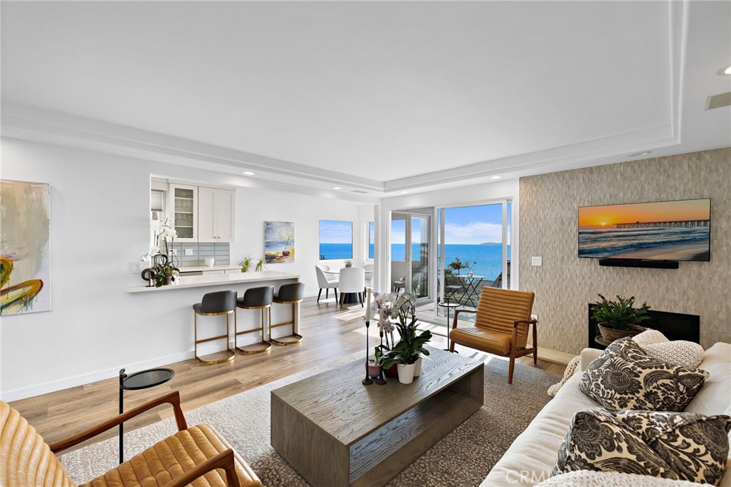 2609 Victoria Drive, Laguna Beach CA 92651 - photo 6