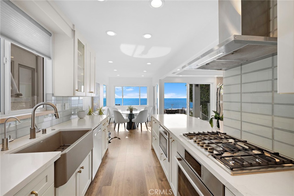 2609 Victoria Drive, Laguna Beach CA 92651 - photo 8