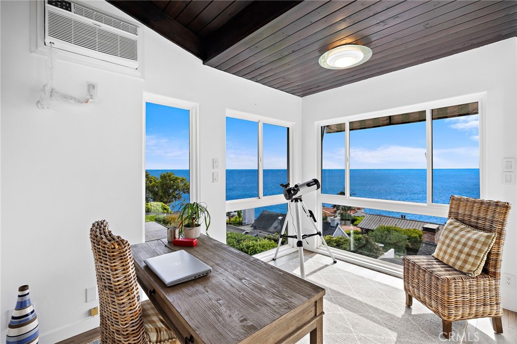2609 Victoria Drive, Laguna Beach CA 92651 - photo 10