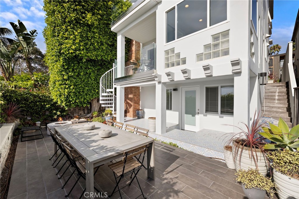 2609 Victoria Drive, Laguna Beach CA 92651 - photo 11