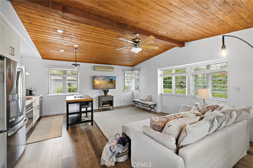 2609 Victoria Drive, Laguna Beach CA 92651 - photo 12