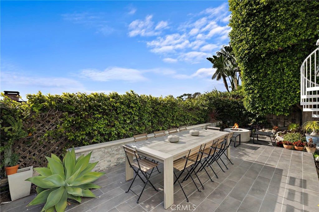 2609 Victoria Drive, Laguna Beach CA 92651 - photo 25