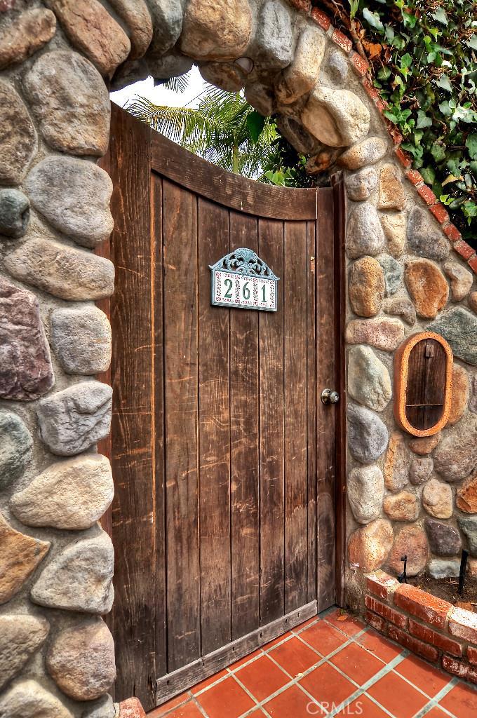 261 Aster Street, Laguna Beach CA 92651 - photo 1