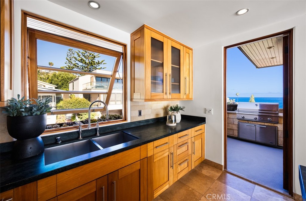 2615 Victoria, Laguna Beach CA 92651 - photo 16