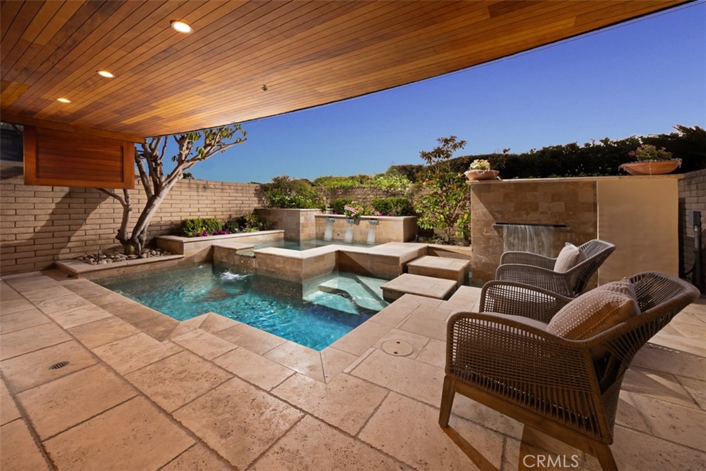 2615 Victoria, Laguna Beach CA 92651 - photo 35