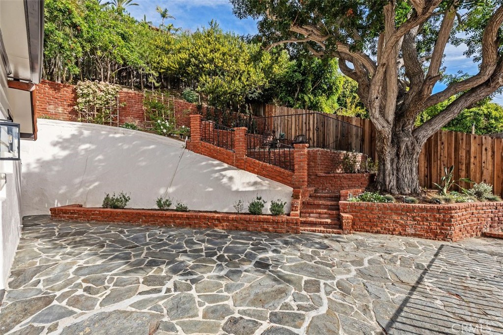2616 Queda Way, Laguna Beach CA 92651 - photo 50