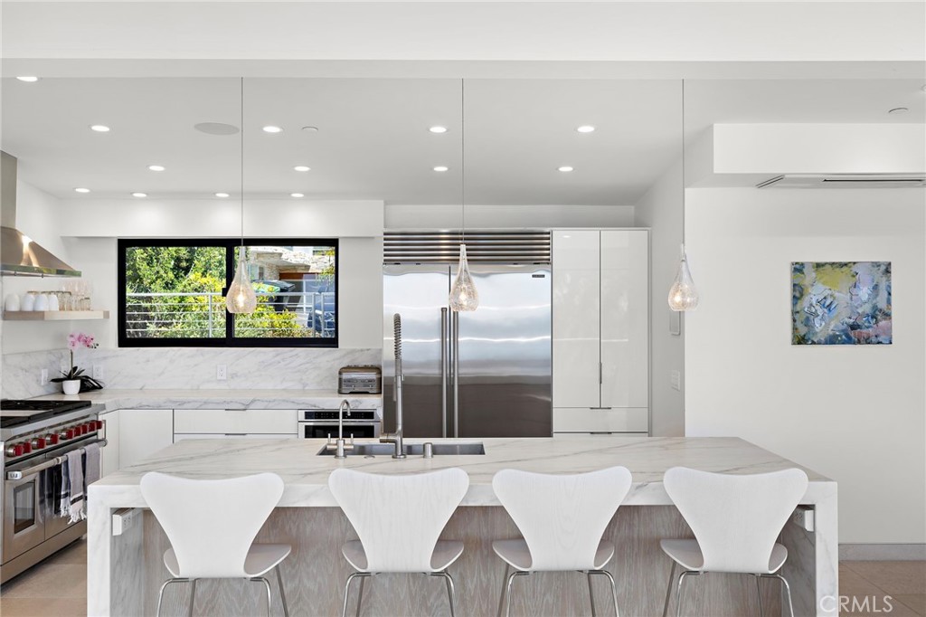 2629 Victoria Drive, Laguna Beach CA 92651 - photo 10