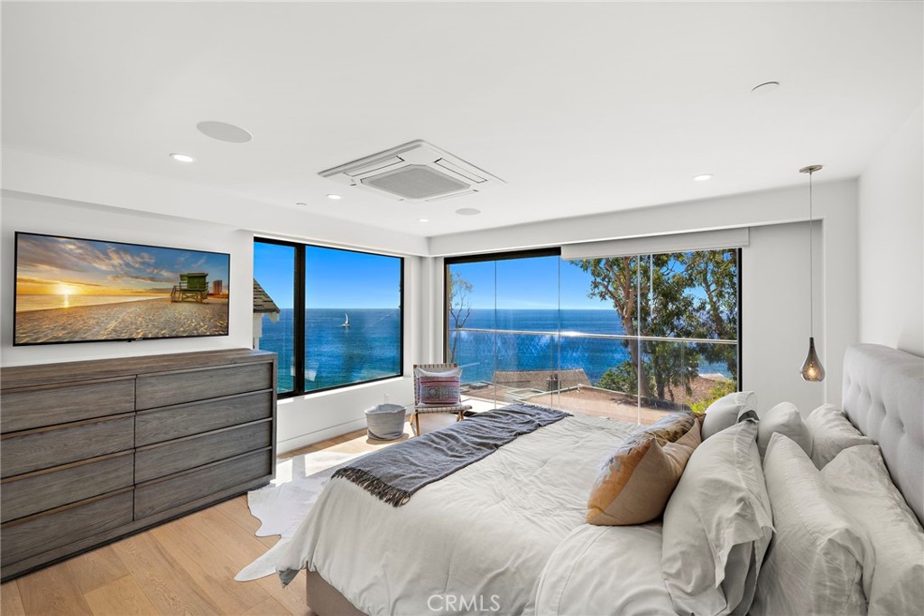 2629 Victoria Drive, Laguna Beach CA 92651 - photo 18