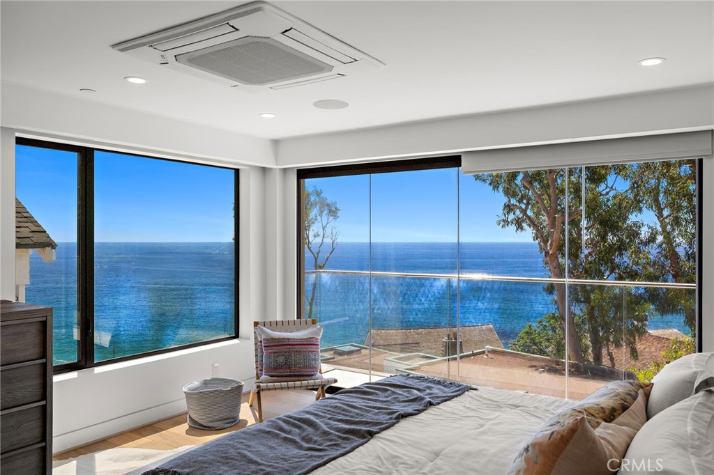 2629 Victoria Drive, Laguna Beach CA 92651 - photo 19