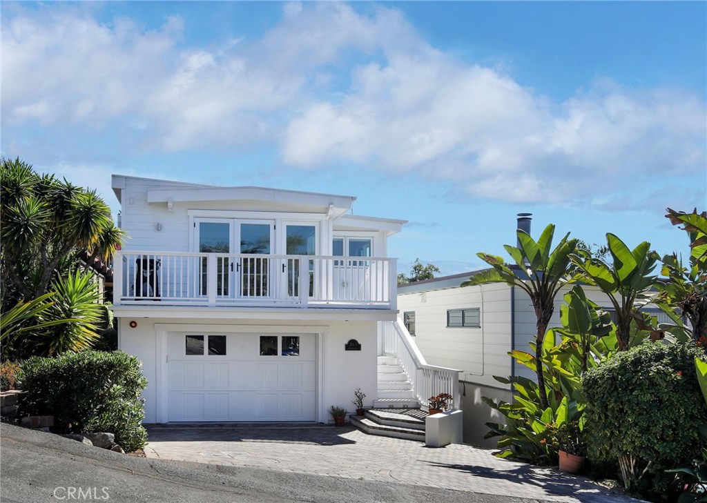 263 Upland Road, Laguna Beach CA 92651 - photo 1