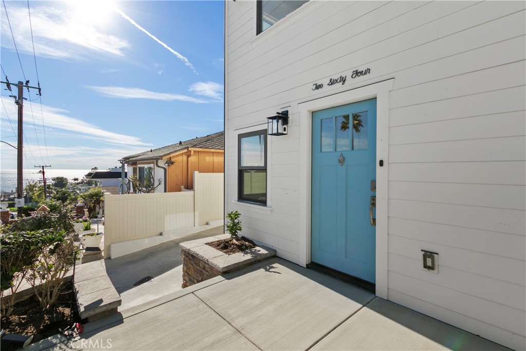 264 266 San Joaquin, Laguna Beach CA 92651 - photo 5