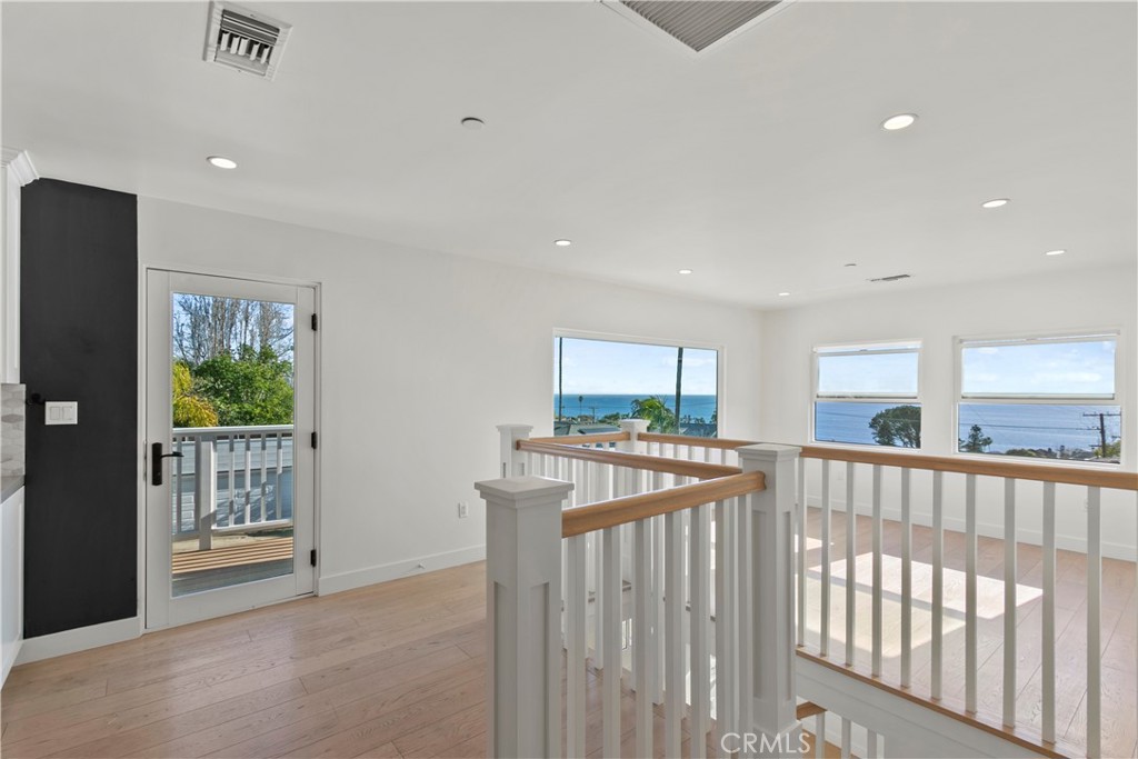 264 266 San Joaquin, Laguna Beach CA 92651 - photo 15