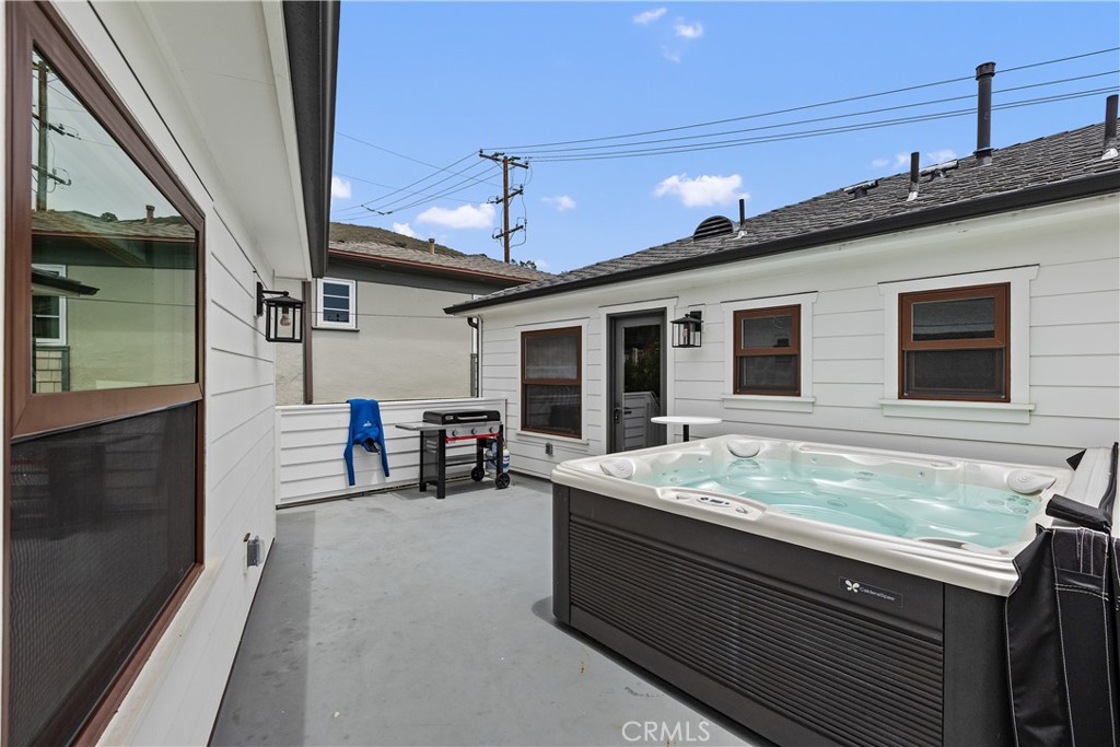 264 266 San Joaquin, Laguna Beach CA 92651 - photo 38