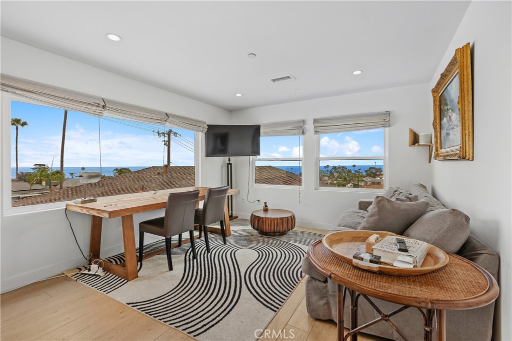 264 266 San Joaquin, Laguna Beach CA 92651 - photo 45