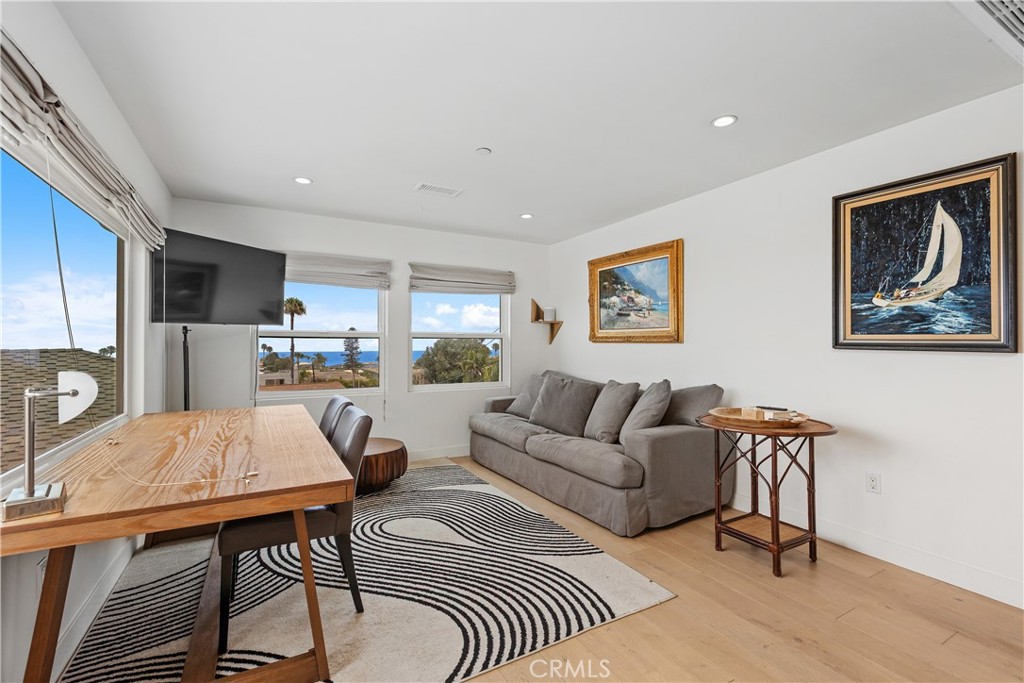 264 266 San Joaquin Street, Laguna Beach CA 92651 - photo 40