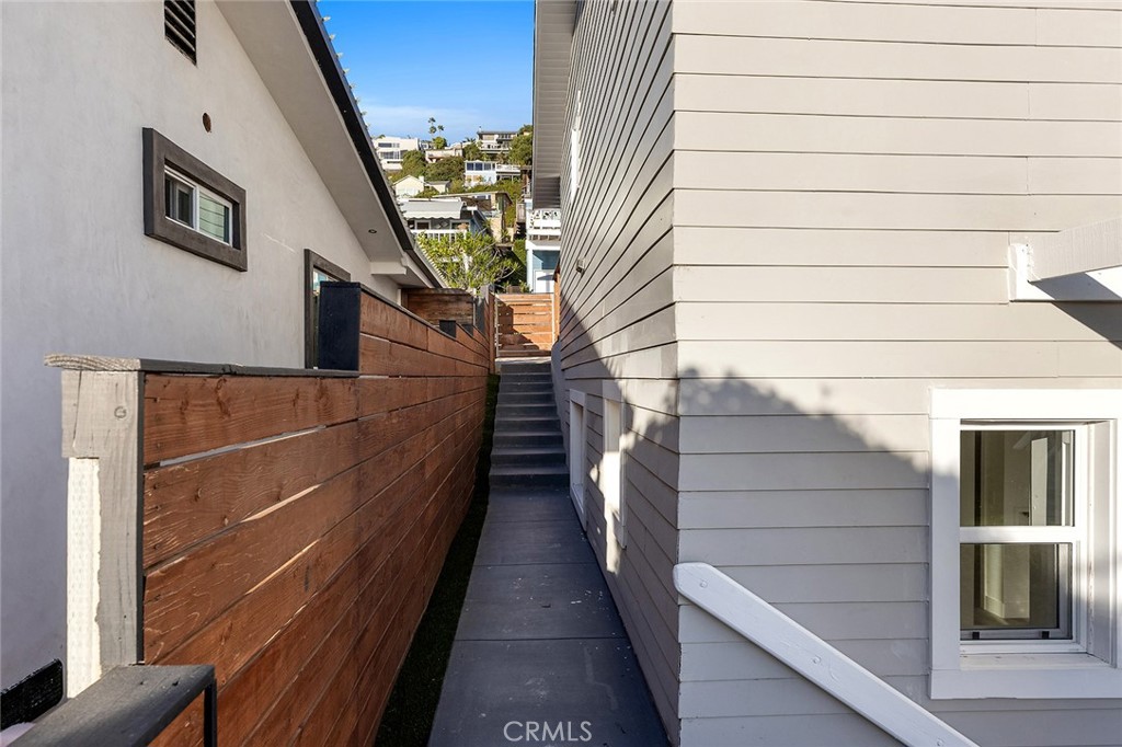 2663 Solana Way, Laguna Beach CA 92651 - photo 37