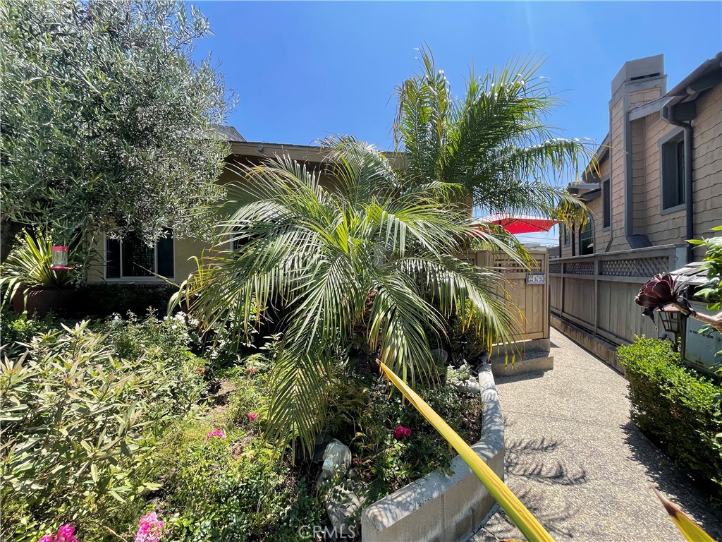 267 Fairview Street, Laguna Beach CA 92651 - photo 1