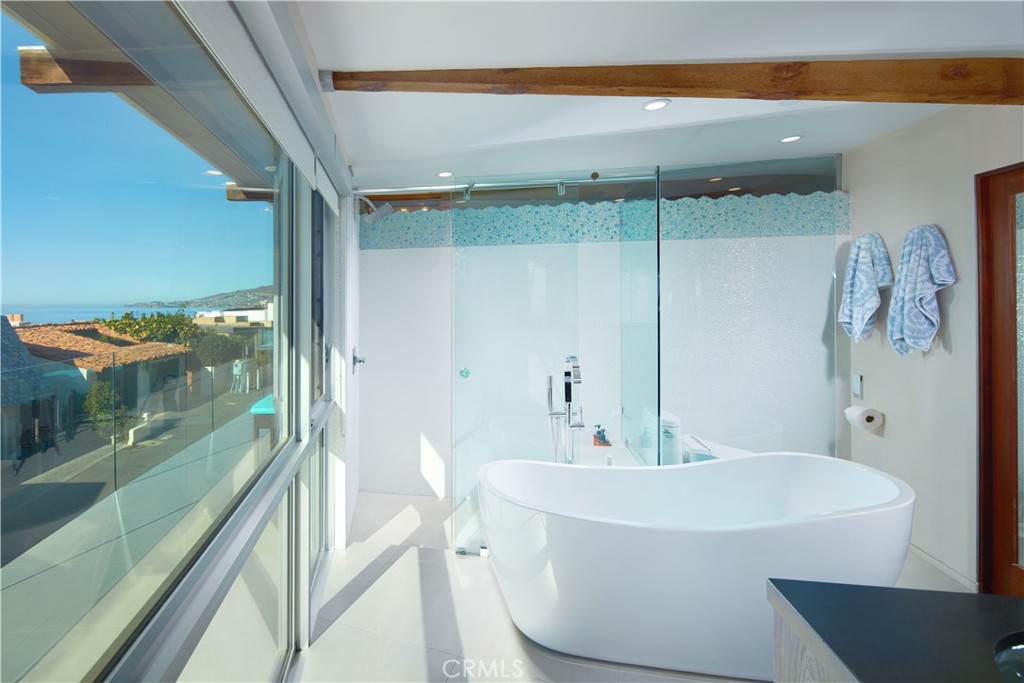 2680 Victoria Drive, Laguna Beach CA 92651 - photo 14