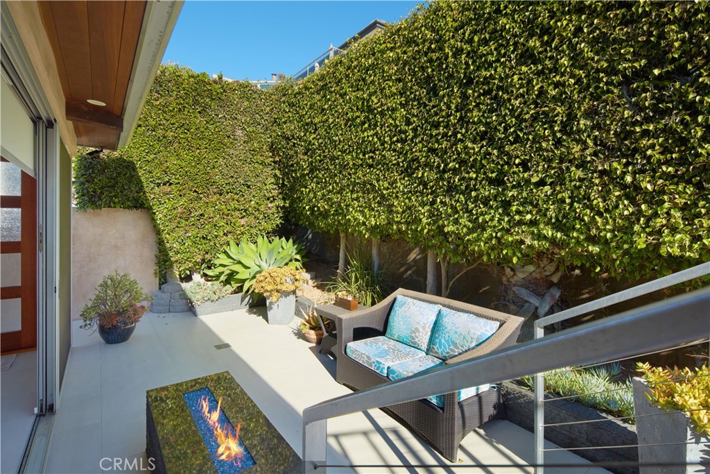 2680 Victoria Drive, Laguna Beach CA 92651 - photo 21