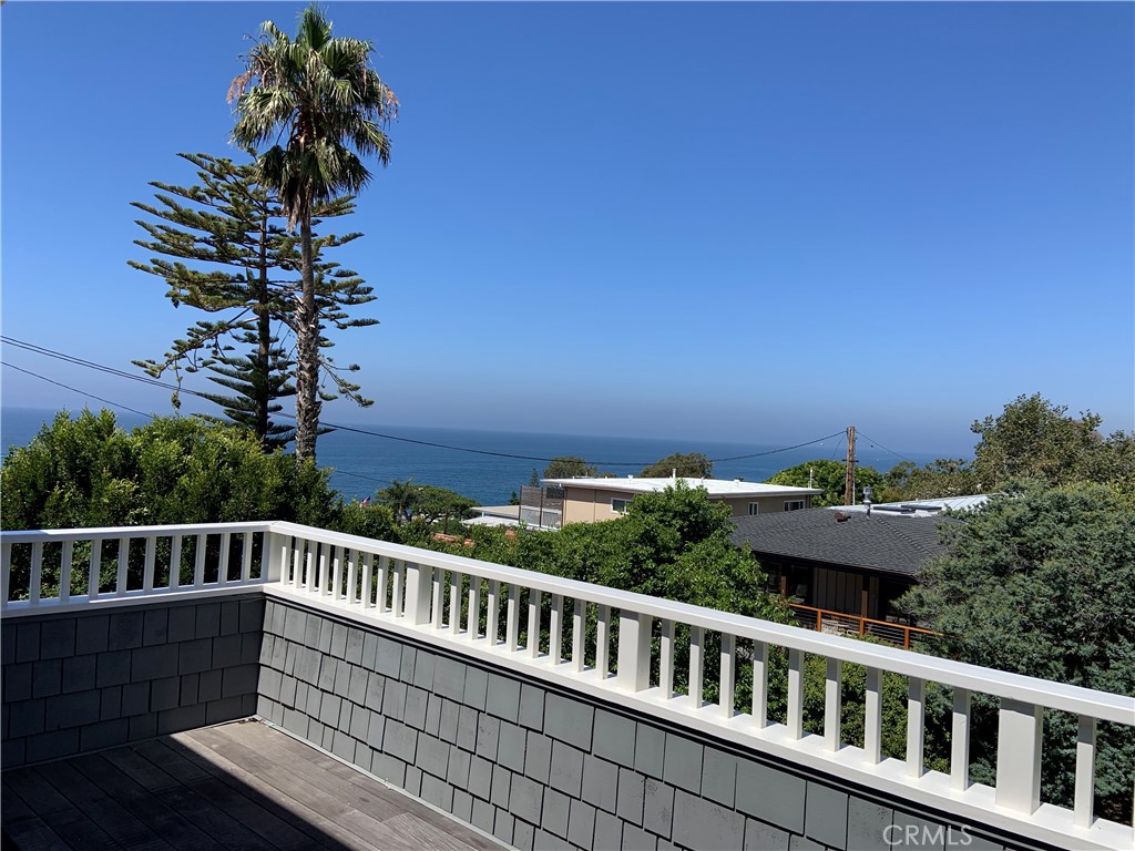 270 Arch Street, Laguna Beach CA 92651 - photo 1