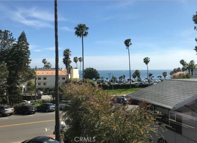 270 Cliff Drive 8, Laguna Beach CA 92651 - photo 1