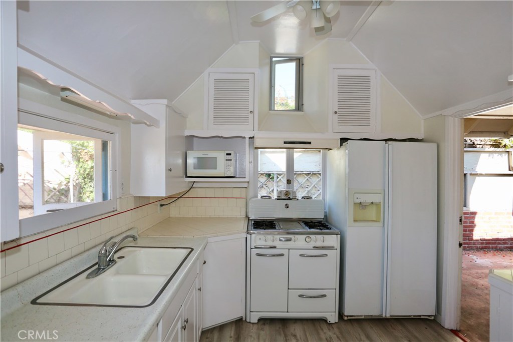 270 MOSS Street, Laguna Beach CA 92651 - photo 1