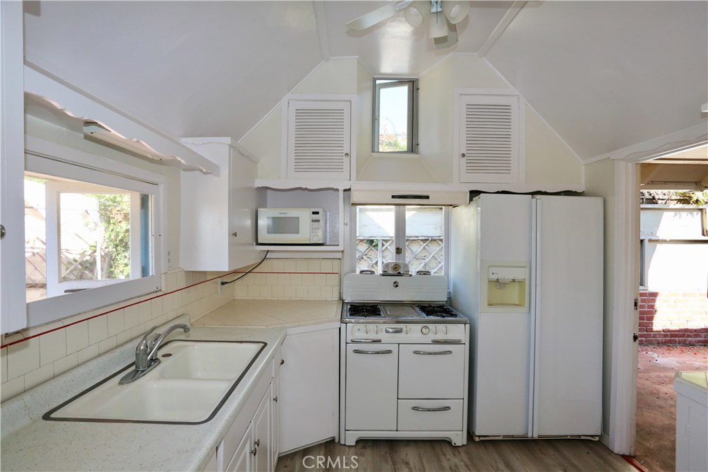 270 MOSS Street, Laguna Beach CA 92651 - photo 1