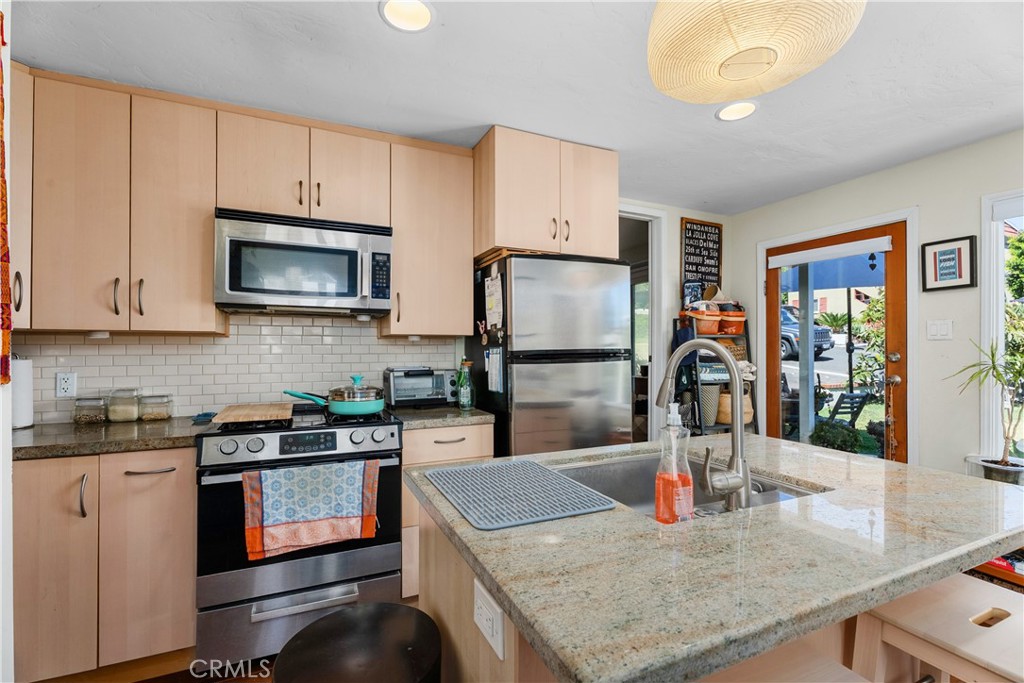 272 Beverly, Laguna Beach CA 92651 - photo 9