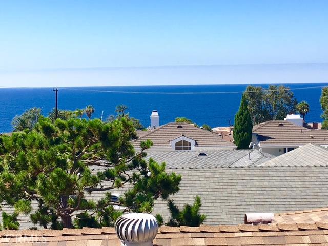 Stunning 180* Ocean view from "Upper" unit of North Laguna Duplex. - 272 Beverly Street Upper, Laguna Beach CA 92651 - photo 1
