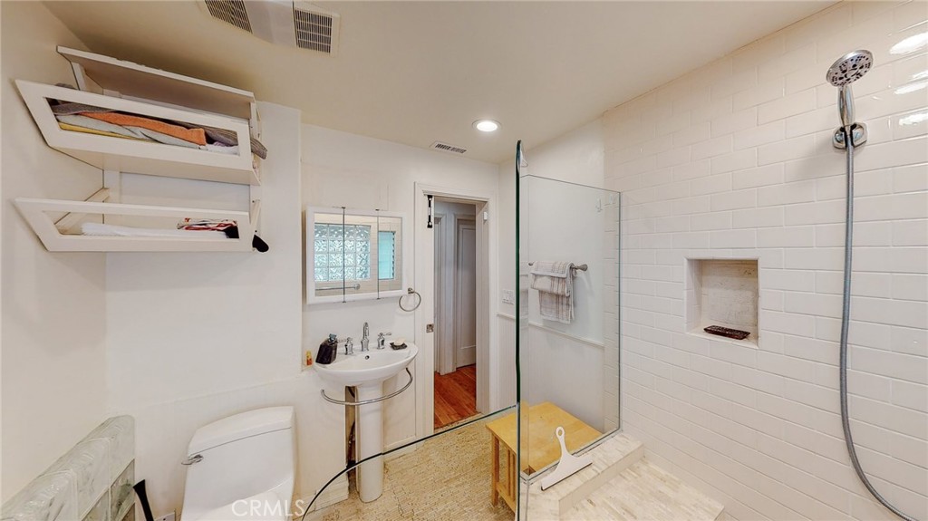 Bathroom 1 - 274 3 Diamond Street, Laguna Beach CA 92651 - photo 12