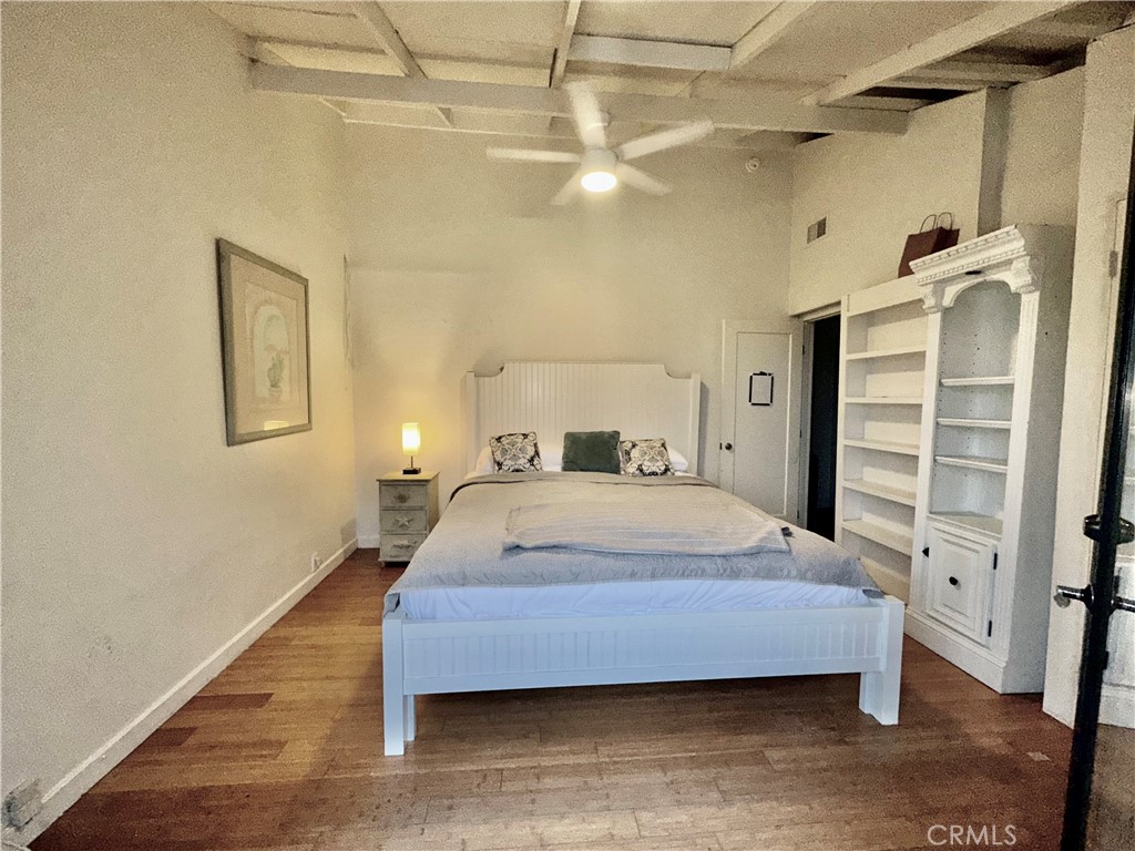 King bed in master - 274 3 Diamond Street, Laguna Beach CA 92651 - photo 21