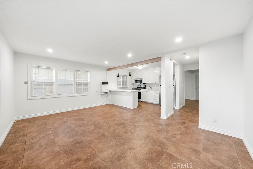 274 Cliff 3, Laguna Beach CA 92651 - photo 2