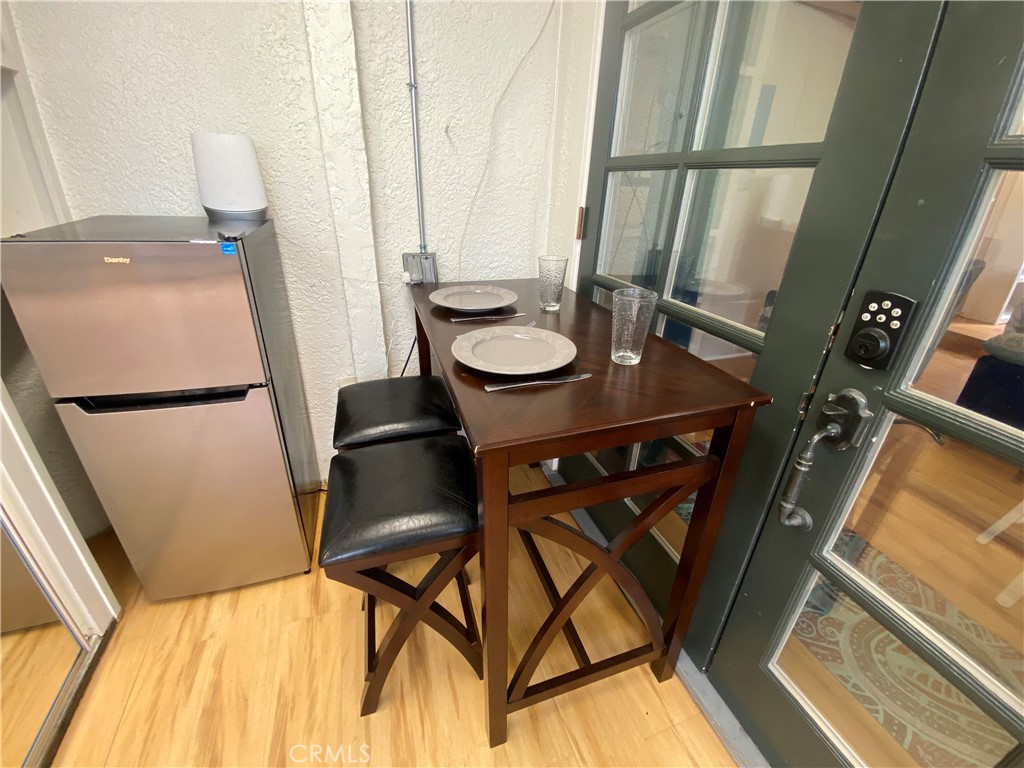 Indoor dining - 274 Diamond Street 1, Laguna Beach CA 92651 - photo 17